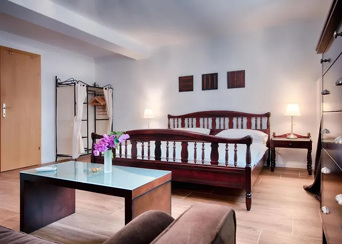 Vis Bed and Breakfast